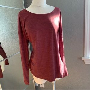 Burgundy activewear top